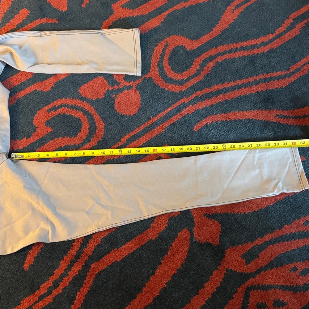 Maniere De Voir Cream Zippered stretch pants - Picture 7 of 7